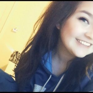 Meet your Posher, Lacey